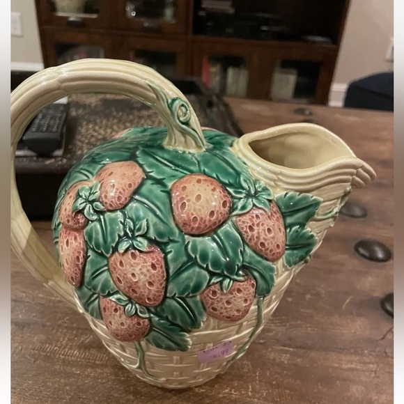 THE HALDON GROUP CERAMIC STRAWBERRY TEA SET - Picture 3 of 3